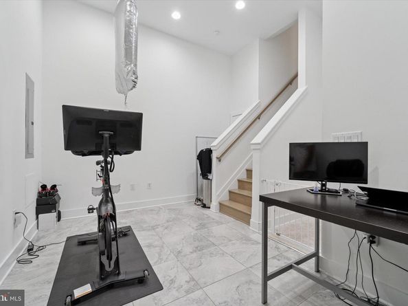 322 Fairmount Avenue, Philadelphia PA 19123
