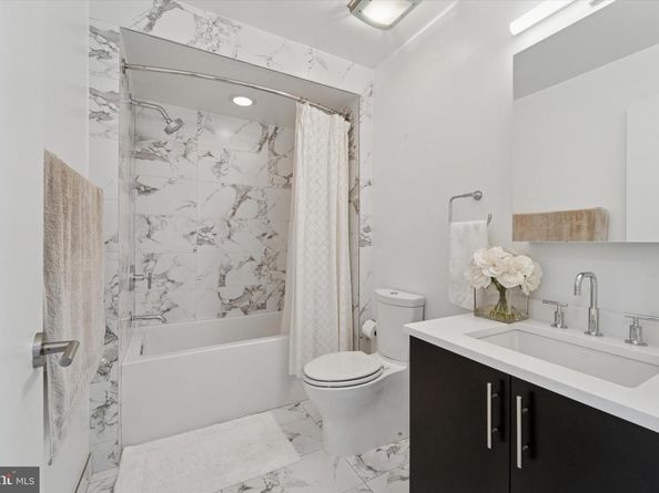 322 Fairmount Avenue, Philadelphia PA 19123