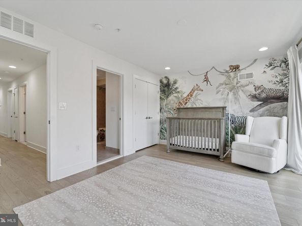 322 Fairmount Avenue, Philadelphia PA 19123