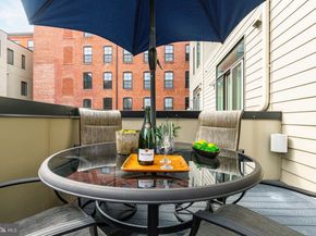 422 Fairmount Avenue, Philadelphia PA 19123