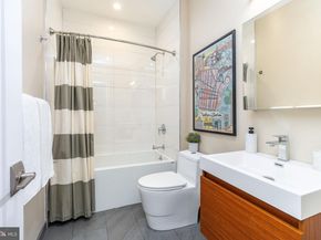 422 Fairmount Avenue, Philadelphia PA 19123