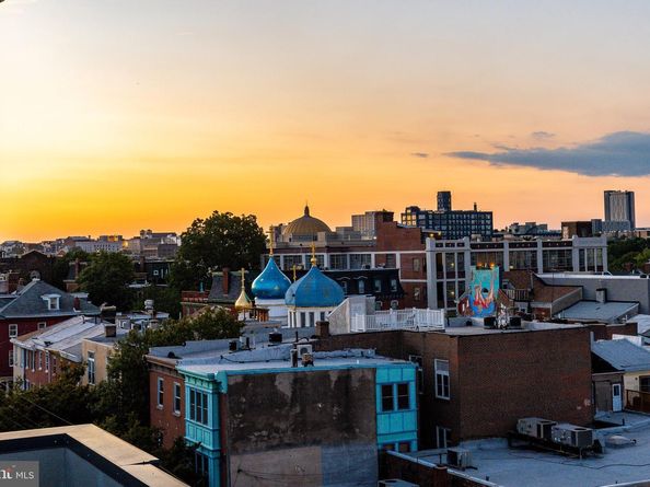 422 Fairmount Avenue, Philadelphia PA 19123