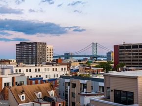 422 Fairmount Avenue, Philadelphia PA 19123