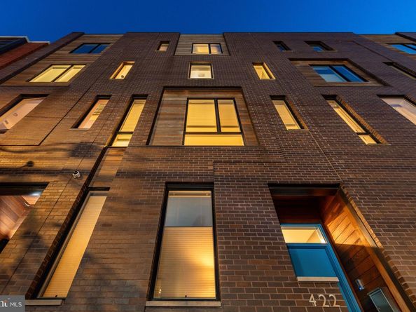 422 Fairmount Avenue, Philadelphia PA 19123