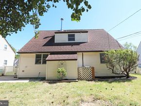 2367 Chipmunk Lane, Secane PA 19018