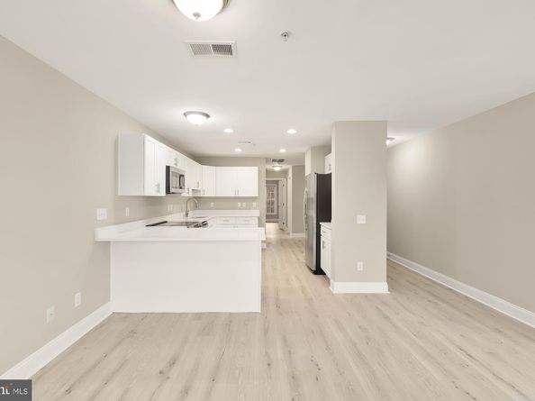 1753 W SE C, Washington DC 20020