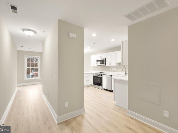 1753 W SE C, Washington DC 20020