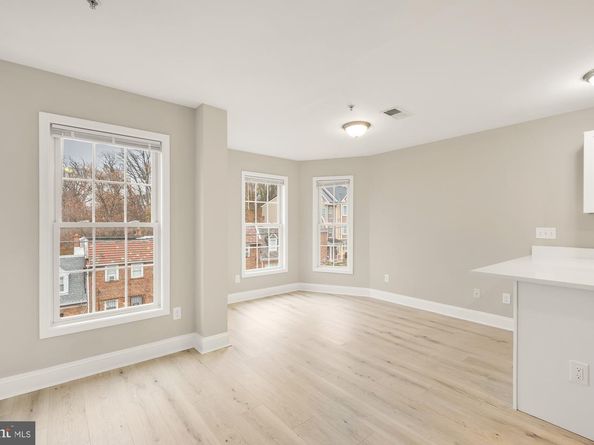 1753 W SE C, Washington DC 20020