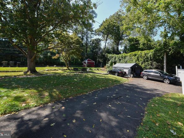 1014 N York Road, Willow Grove PA 19090