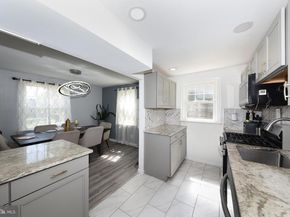 1014 N York Road, Willow Grove PA 19090