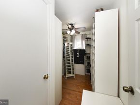 1014 N York Road, Willow Grove PA 19090