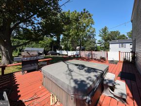 1014 N York Road, Willow Grove PA 19090