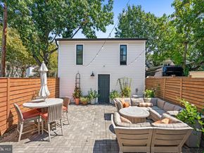 830 Oronoco Street, Alexandria VA 22314