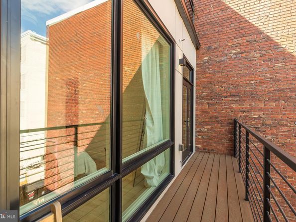 1729 T Street NW 4, Washington DC 20009