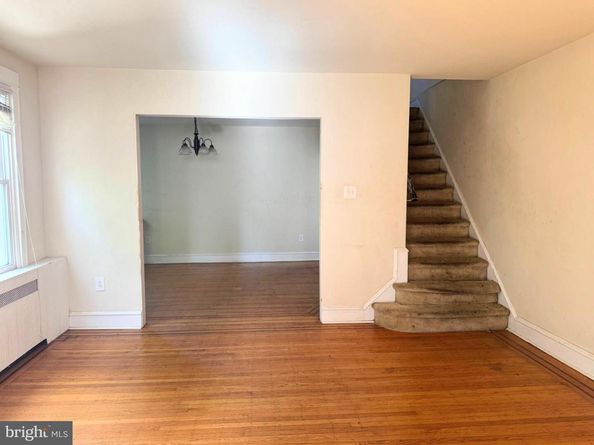 1049 Yeadon Avenue, Lansdowne PA 19050