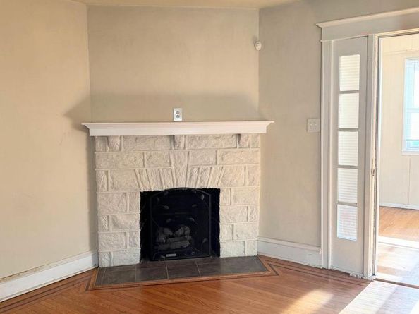 1049 Yeadon Avenue, Lansdowne PA 19050