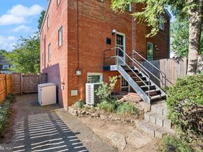 1119 16TH Street S, Arlington VA 22202