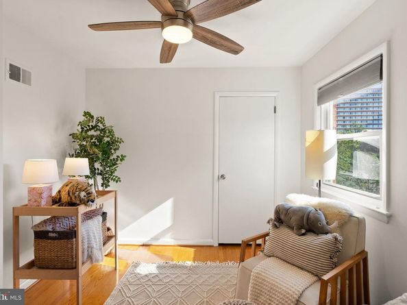 1119 16TH Street S, Arlington VA 22202