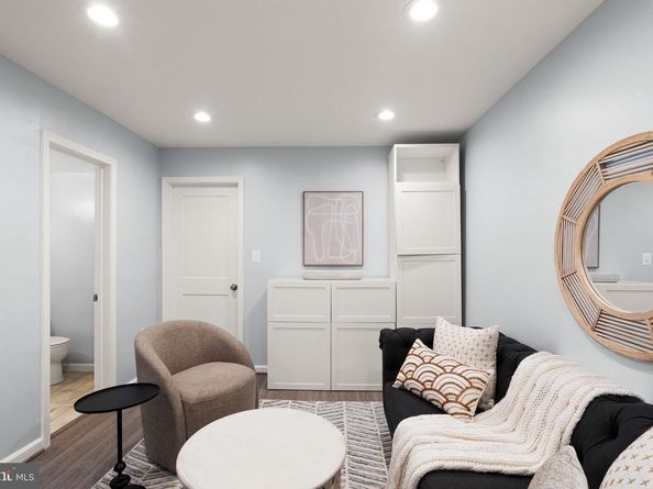 1119 16TH Street S, Arlington VA 22202