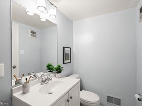 1119 16TH Street S, Arlington VA 22202