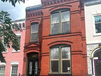 1813 8TH Street NW
