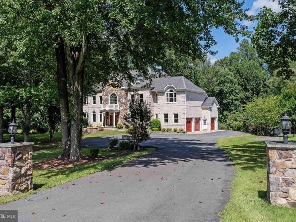 1619 Beulah Road, Vienna VA 22182