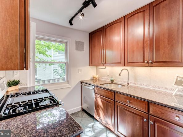 4841 1st Street S, Arlington VA 22204
