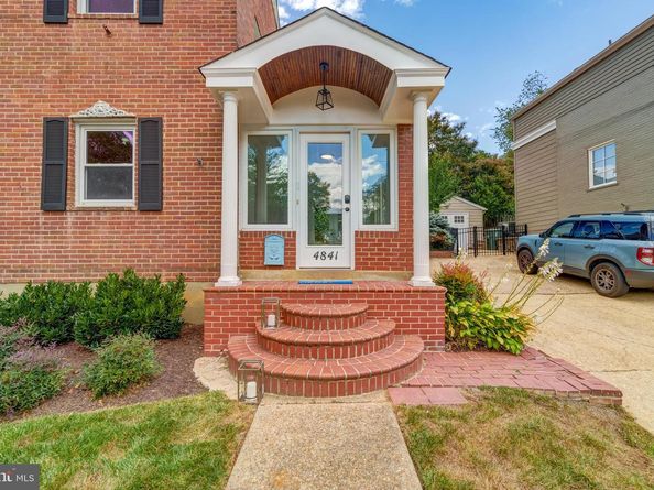 4841 1st Street S, Arlington VA 22204