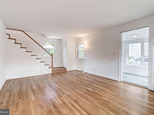 4841 1st Street S, Arlington VA 22204