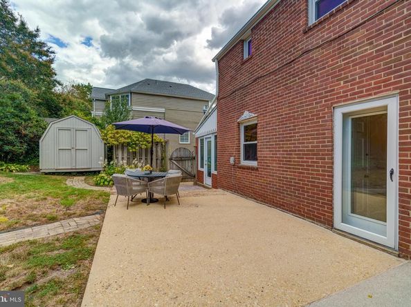 4841 1st Street S, Arlington VA 22204