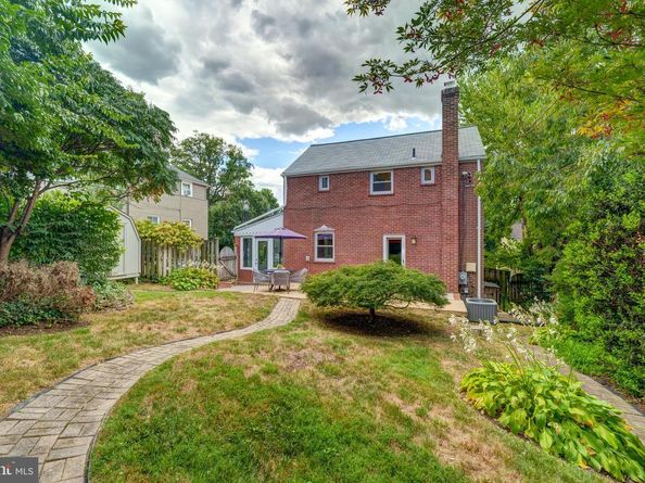 4841 1st Street S, Arlington VA 22204