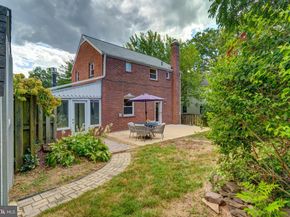 4841 1st Street S, Arlington VA 22204