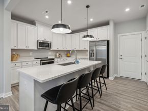 2157 Glacier Road, Herndon VA 20170