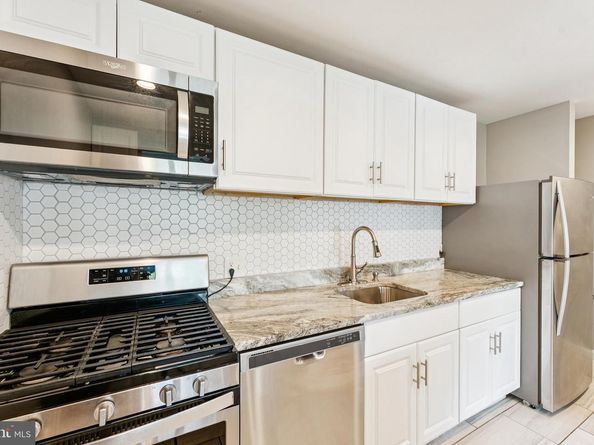 527 N Armistead Street 101, Alexandria VA 22312