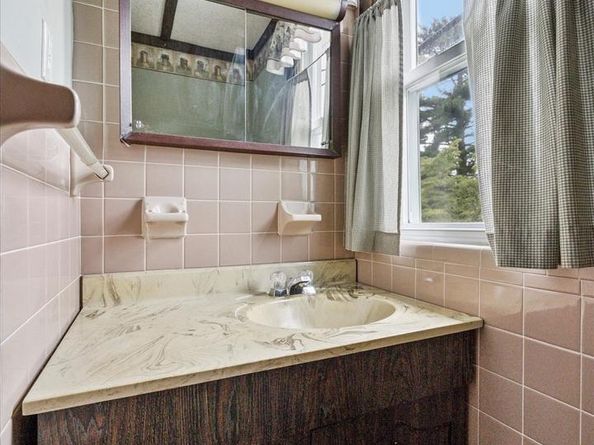 326 Powell Road, Springfield PA 19064