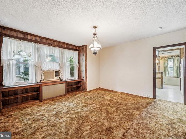 326 Powell Road, Springfield PA 19064