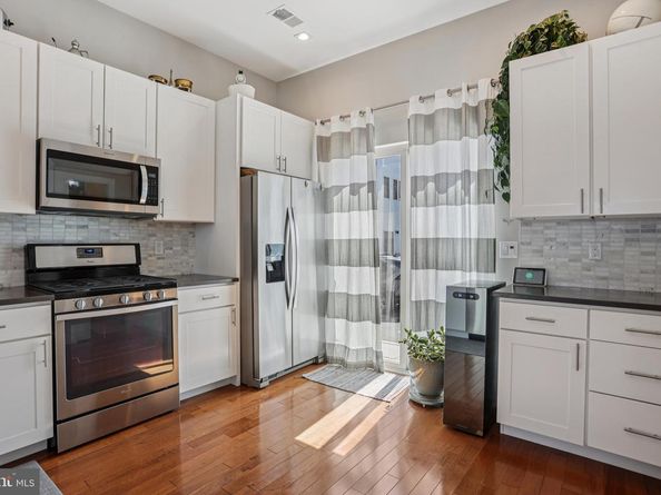 2567 E Thompson Street, Philadelphia PA 19125