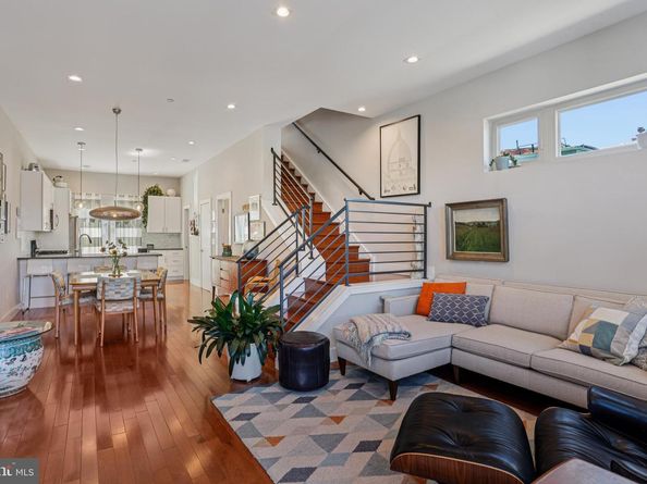 2567 E Thompson Street, Philadelphia PA 19125
