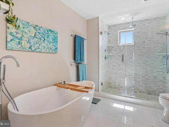 2567 E Thompson Street, Philadelphia PA 19125