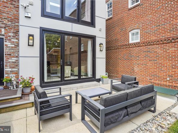 1015 Duke Street, Alexandria VA 22314