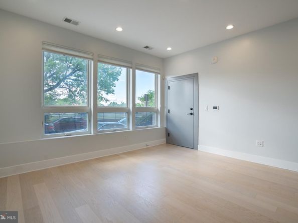 705 Irving Street NW 202, Washington DC 20010