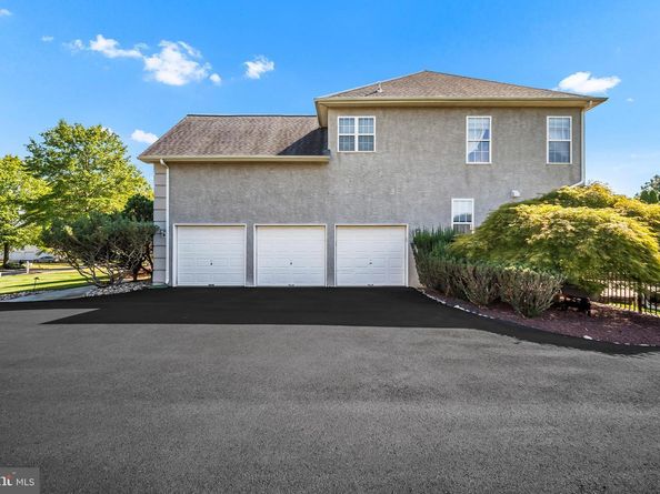 15 Dover Place, Southampton PA 18966