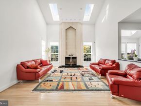 15 Dover Place, Southampton PA 18966