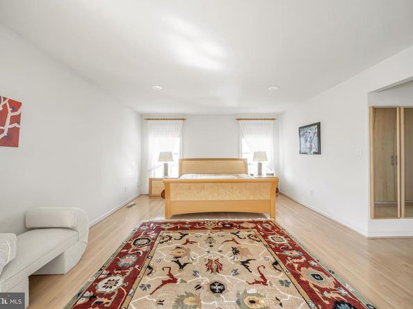 15 Dover Place, Southampton PA 18966