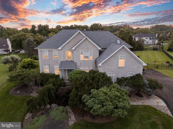15 Dover Place, Southampton PA 18966