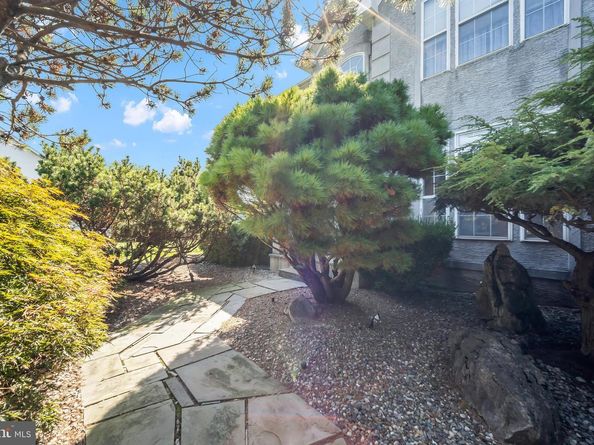 15 Dover Place, Southampton PA 18966