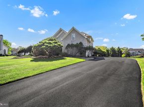 15 Dover Place, Southampton PA 18966