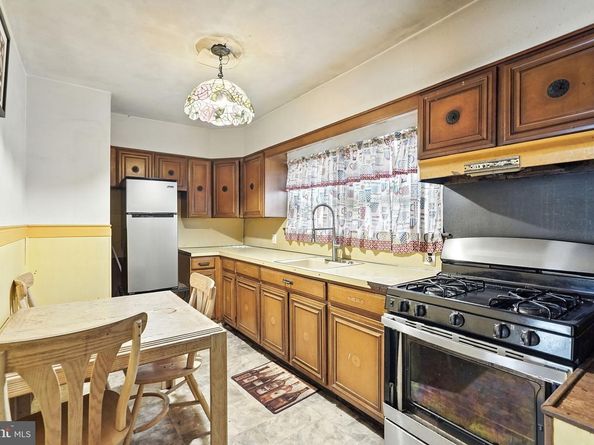 419 W Clapier Street, Philadelphia PA 19144