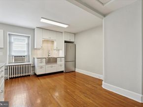 124 E Chestnut Hill Avenue, Philadelphia PA 19118