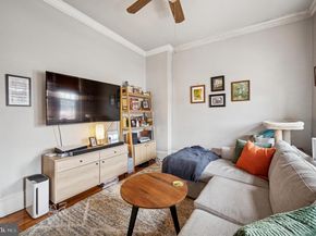 124 E Chestnut Hill Avenue, Philadelphia PA 19118